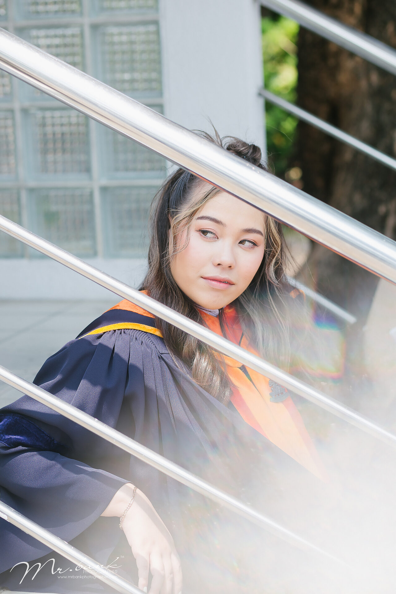 Earn-Ramkhamhaeng University