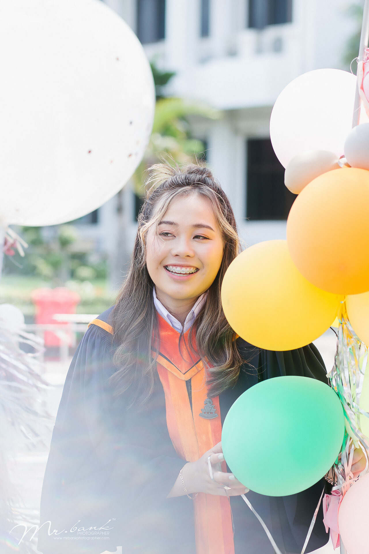 Earn-Ramkhamhaeng University