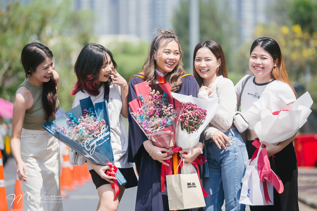 Earn-Ramkhamhaeng University