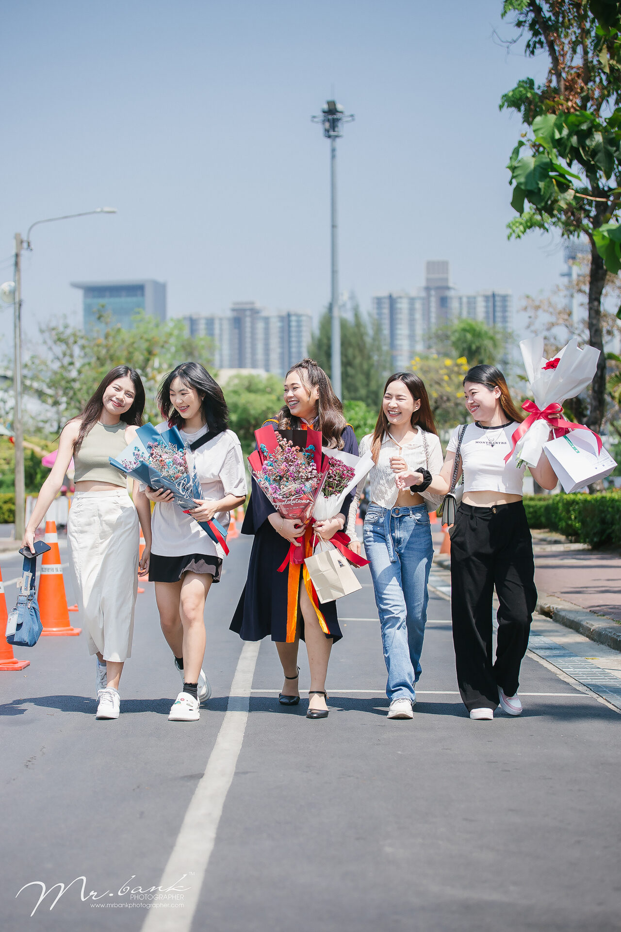 Earn-Ramkhamhaeng University