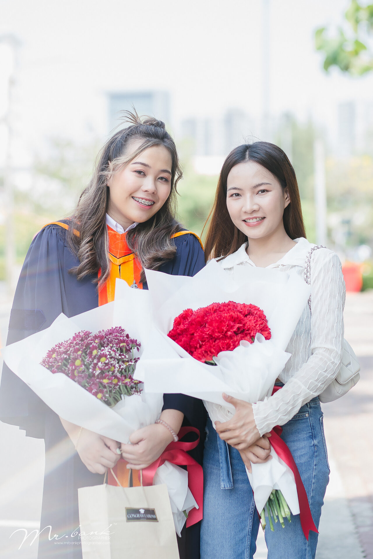 Earn-Ramkhamhaeng University