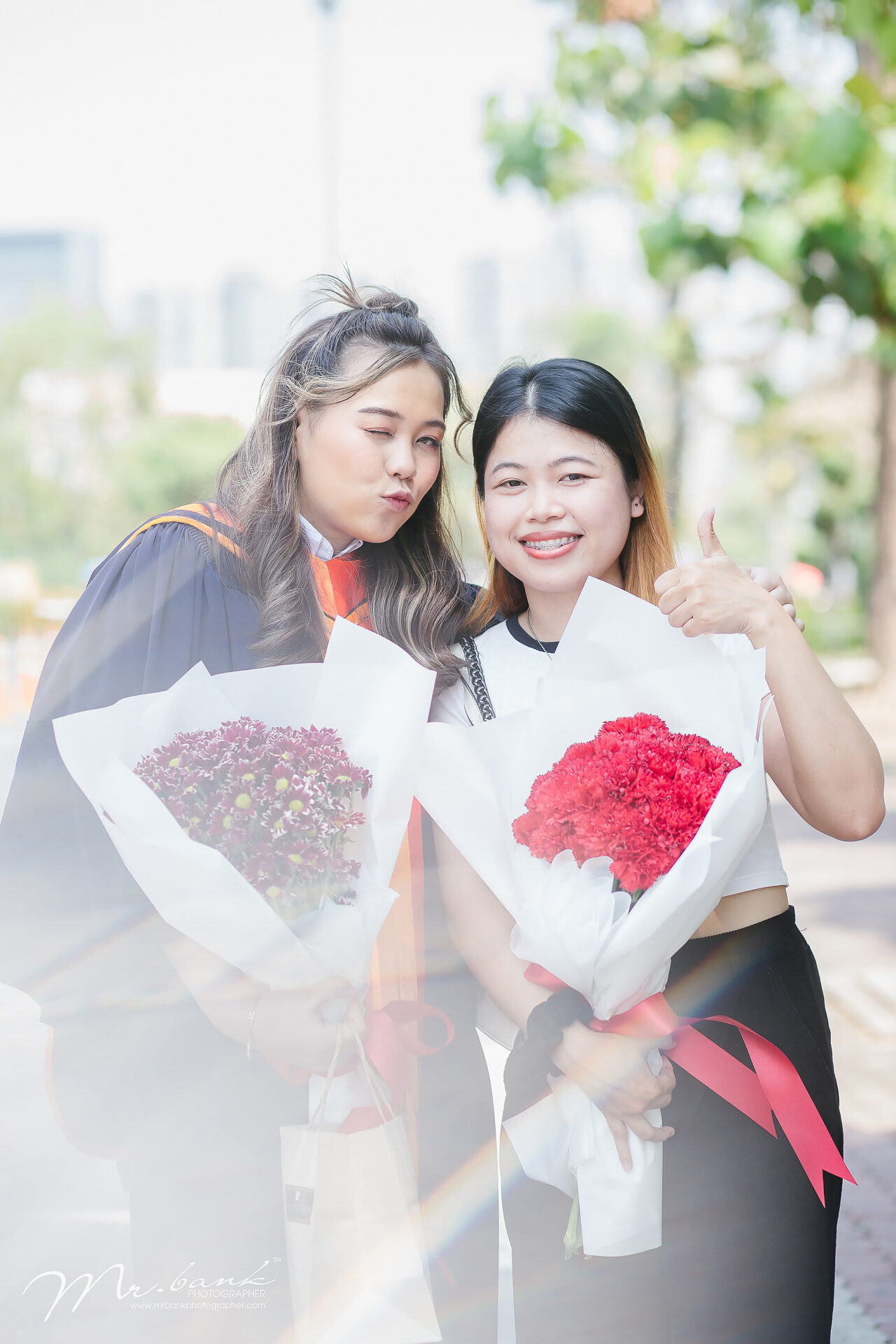 Earn-Ramkhamhaeng University