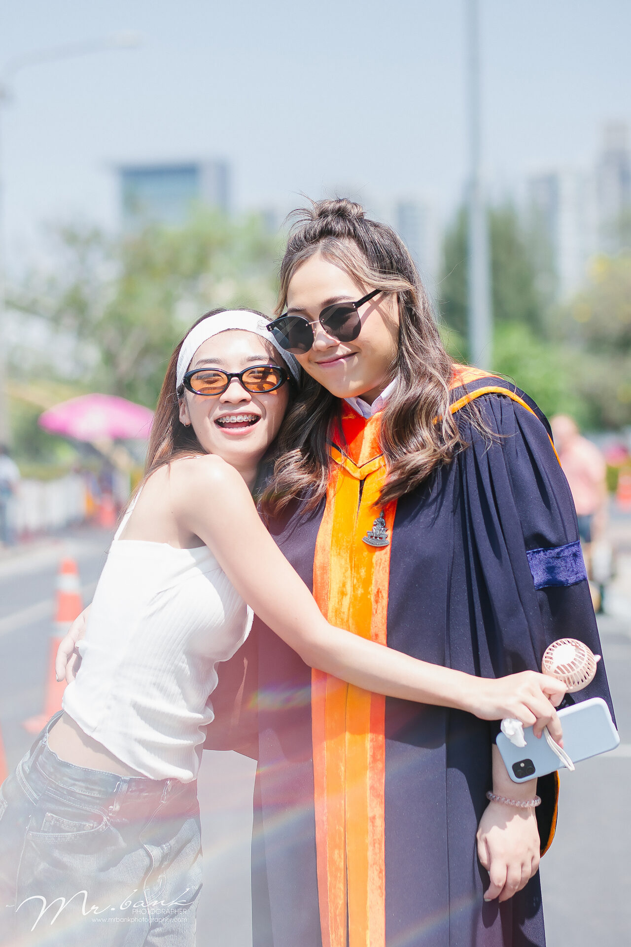 Earn-Ramkhamhaeng University