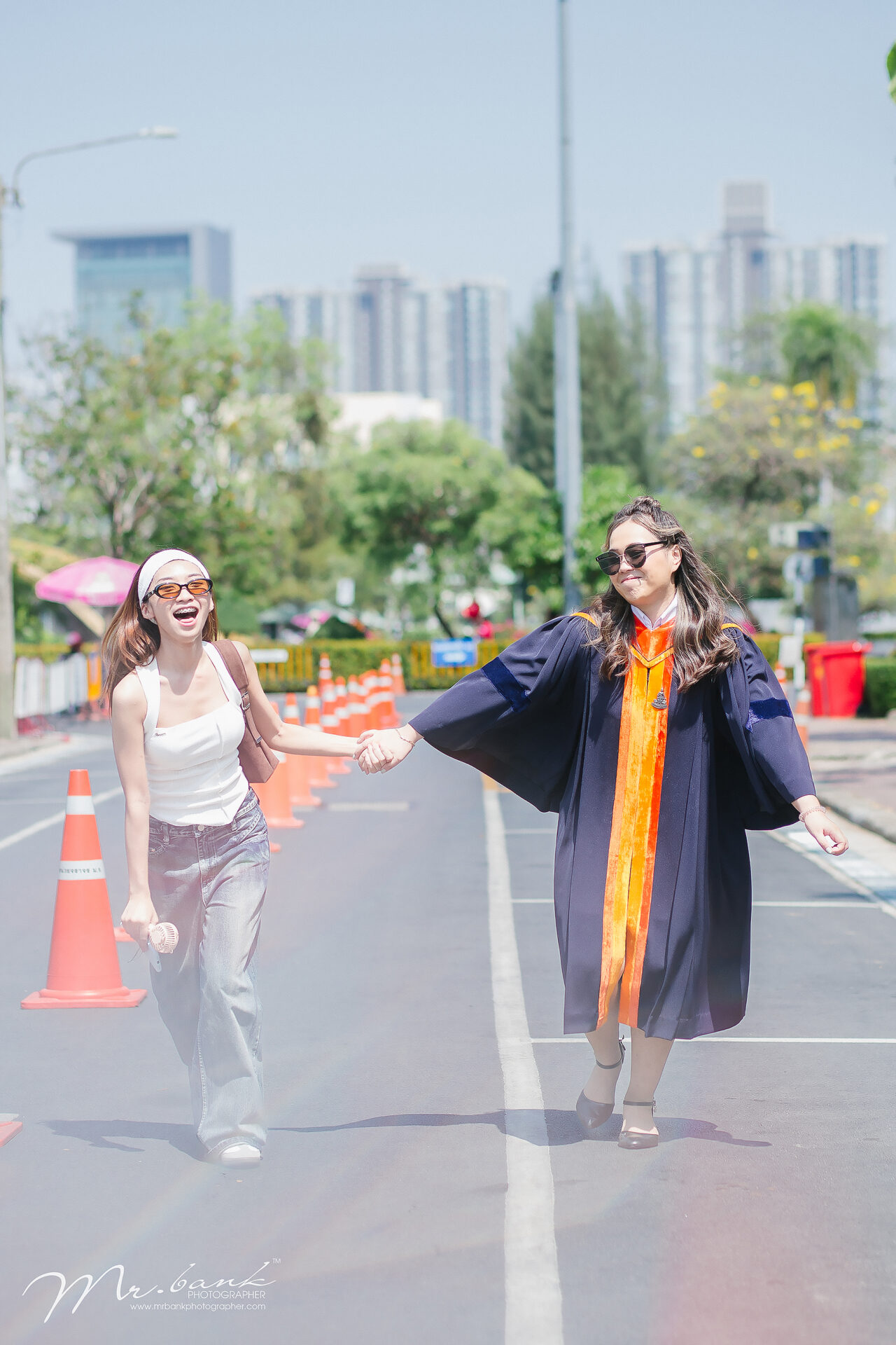 Earn-Ramkhamhaeng University