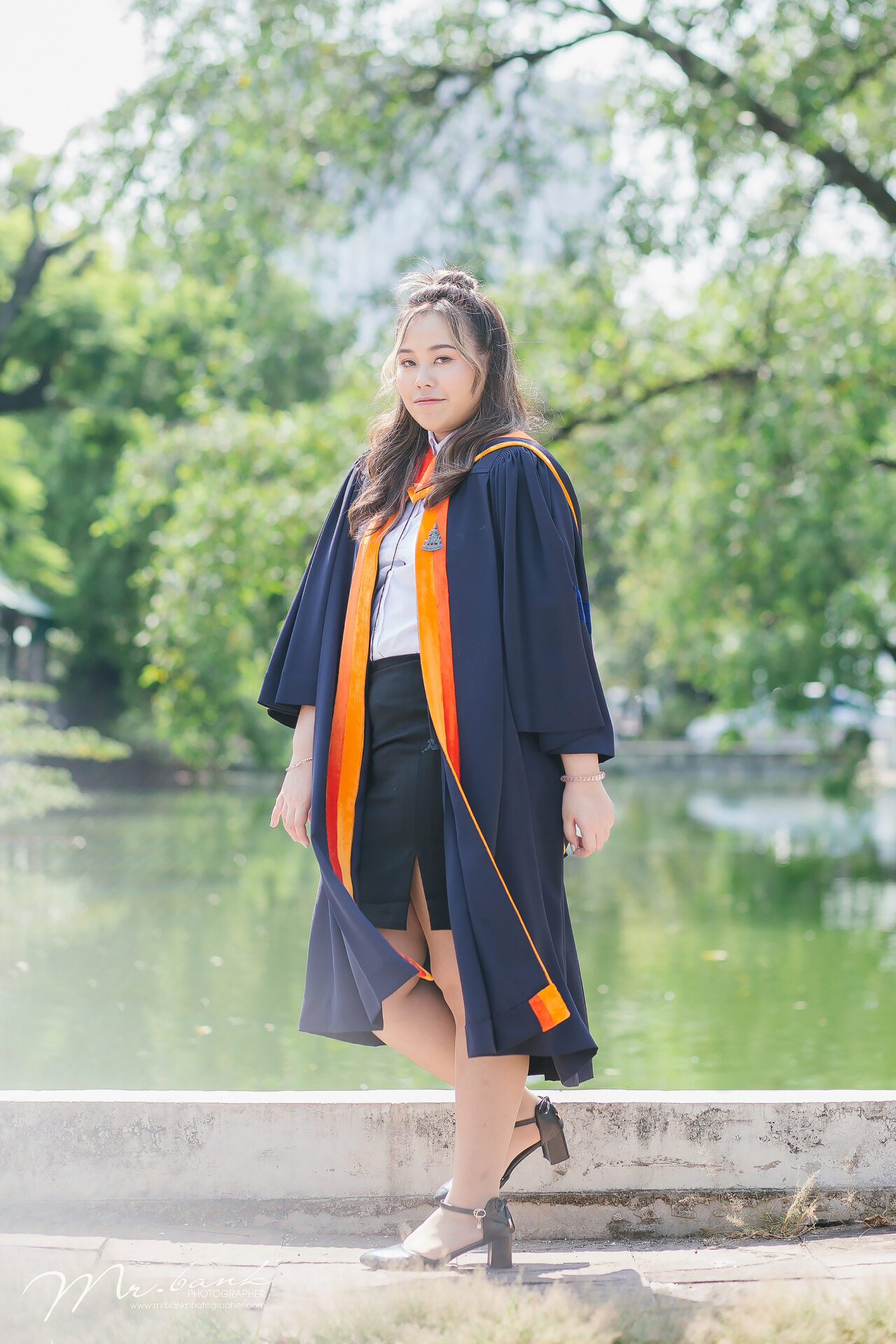Earn-Ramkhamhaeng University