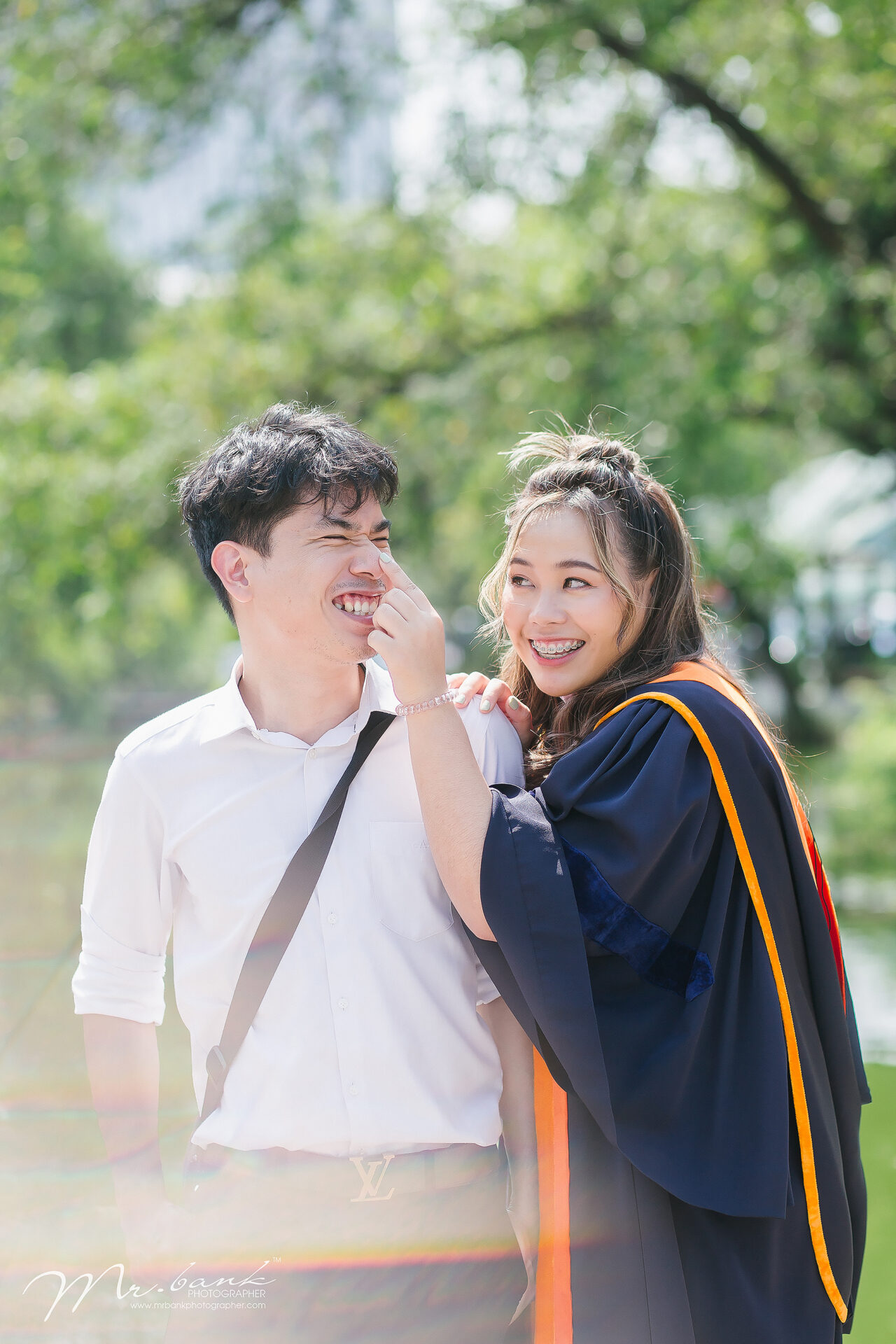 Earn-Ramkhamhaeng University